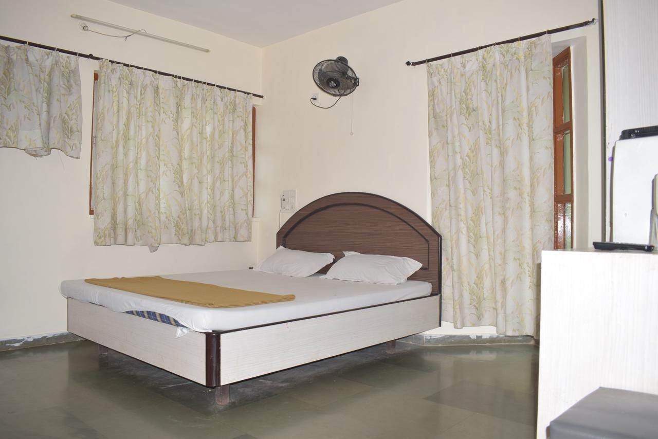 Hotel Guruji Alībāg Eksteriør billede
